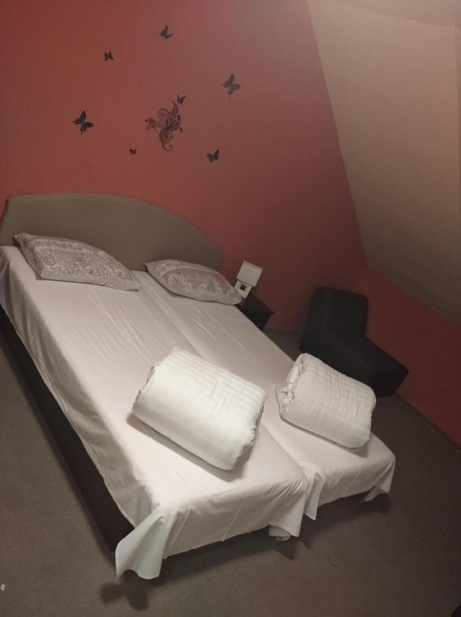 Zlaty Kriz Hotell Kaplice Exteriör bild